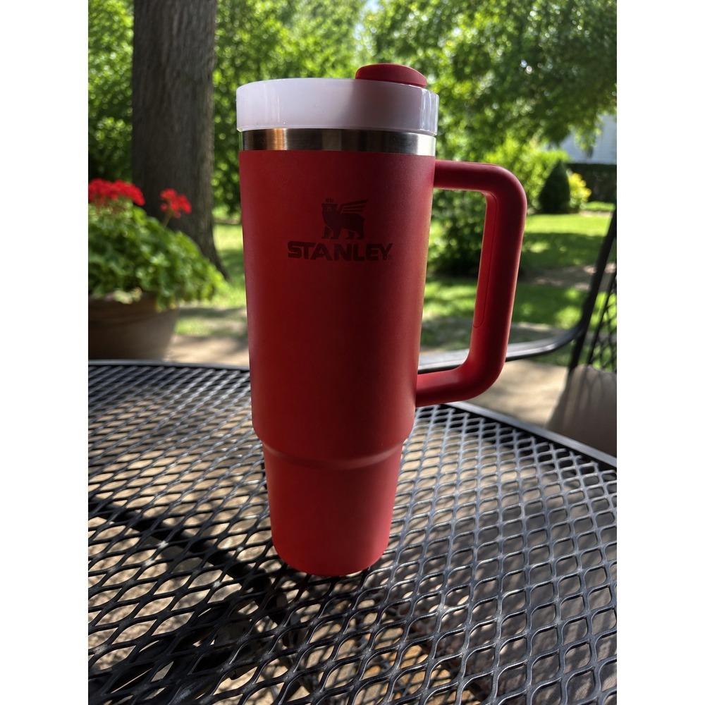 Stanley Adventure Quencher H2.0 FlowState Tumbler Red 40 oz Handle Straw